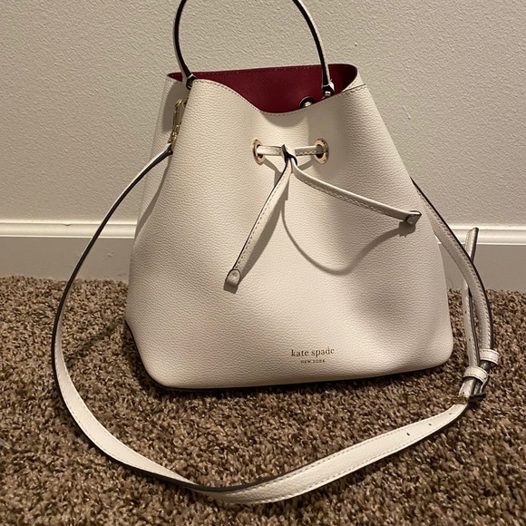 KATE SPADE BUCKET BAG - Picture 1 of 4